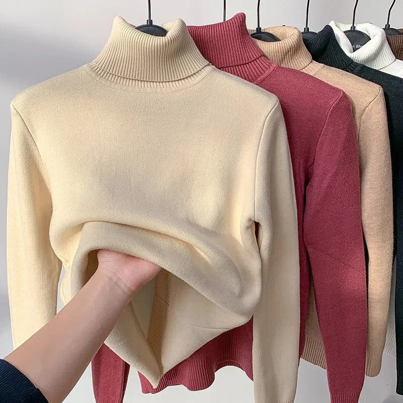 Effortlessly Elegant Sweater with a Timeless Design