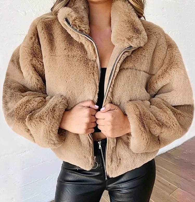 Beautifully Finished Jacket in a Timeless Design