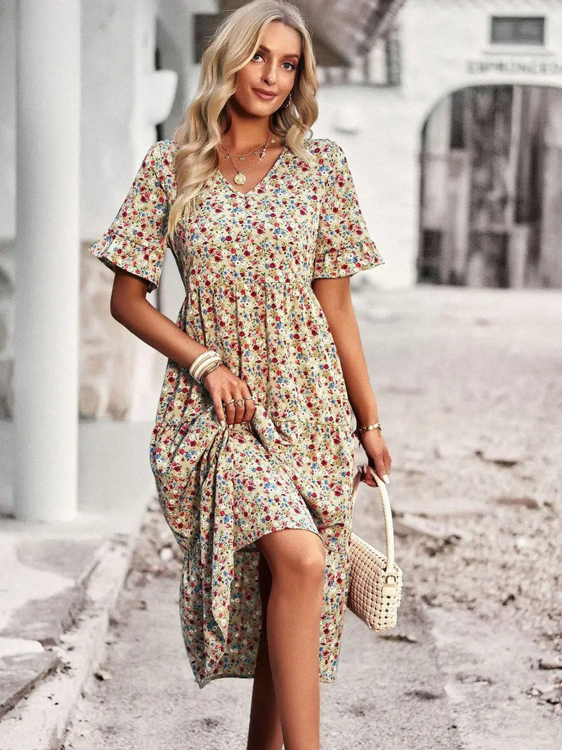 Effortlessly Elegant Dress with a Timeless Design