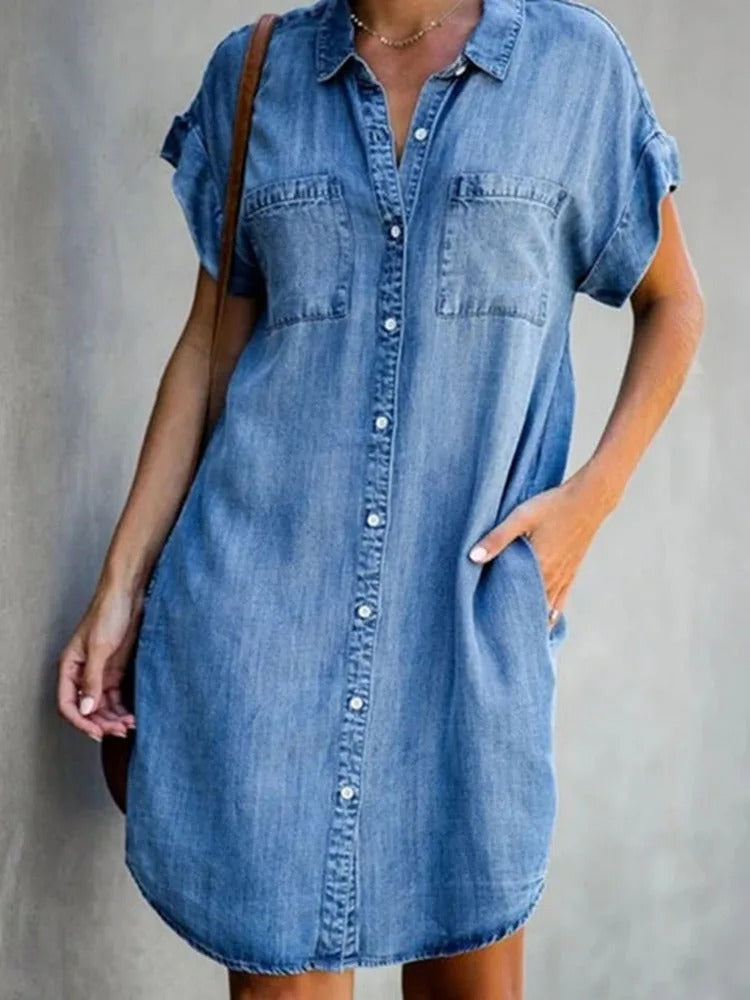 Beautifully Finished Dress in a Timeless Design