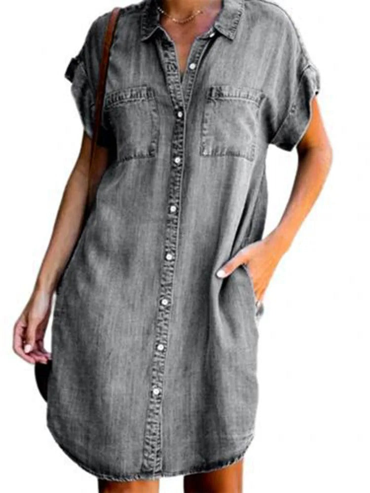 Beautifully Finished Dress in a Timeless Design