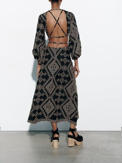 Effortlessly Elegant Dress with a Timeless Design