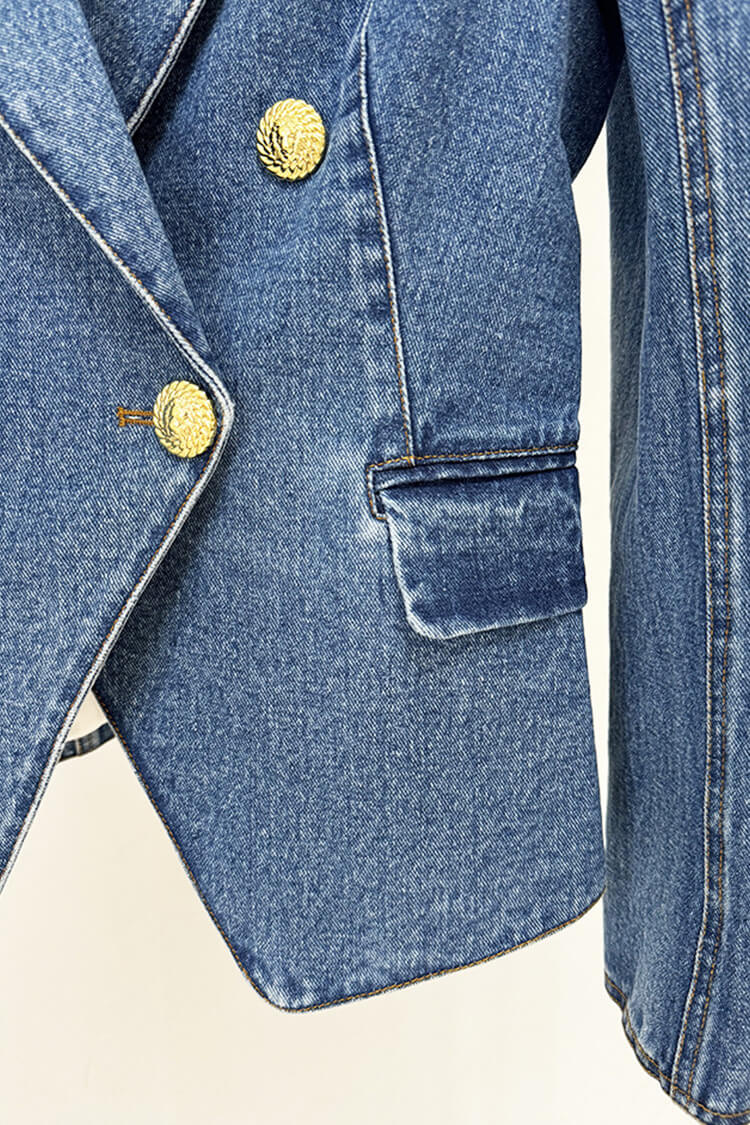 Classic Vintage Jacket with a Flattering Fit