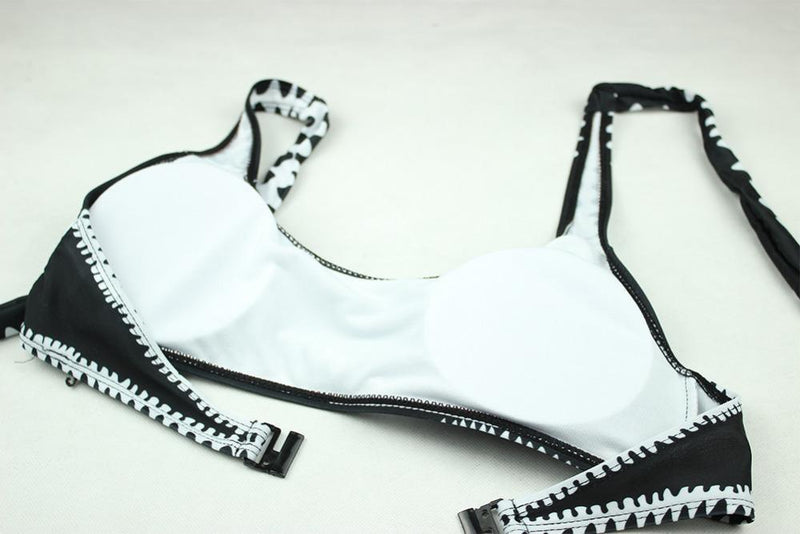 Effortlessly Elegant Garment with a Timeless Design