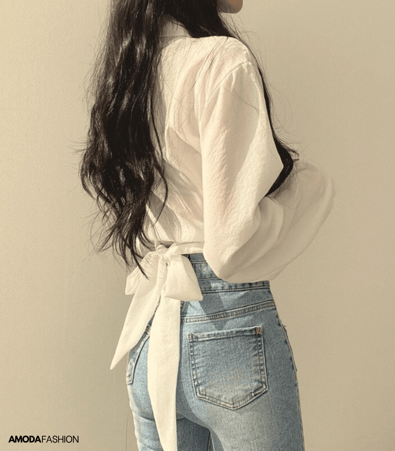 Beautifully Crafted Blouse in a Classic Style