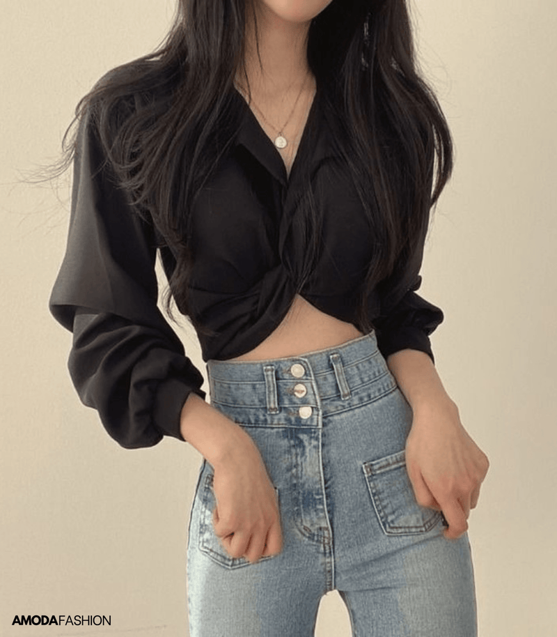 Beautifully Crafted Blouse in a Classic Style