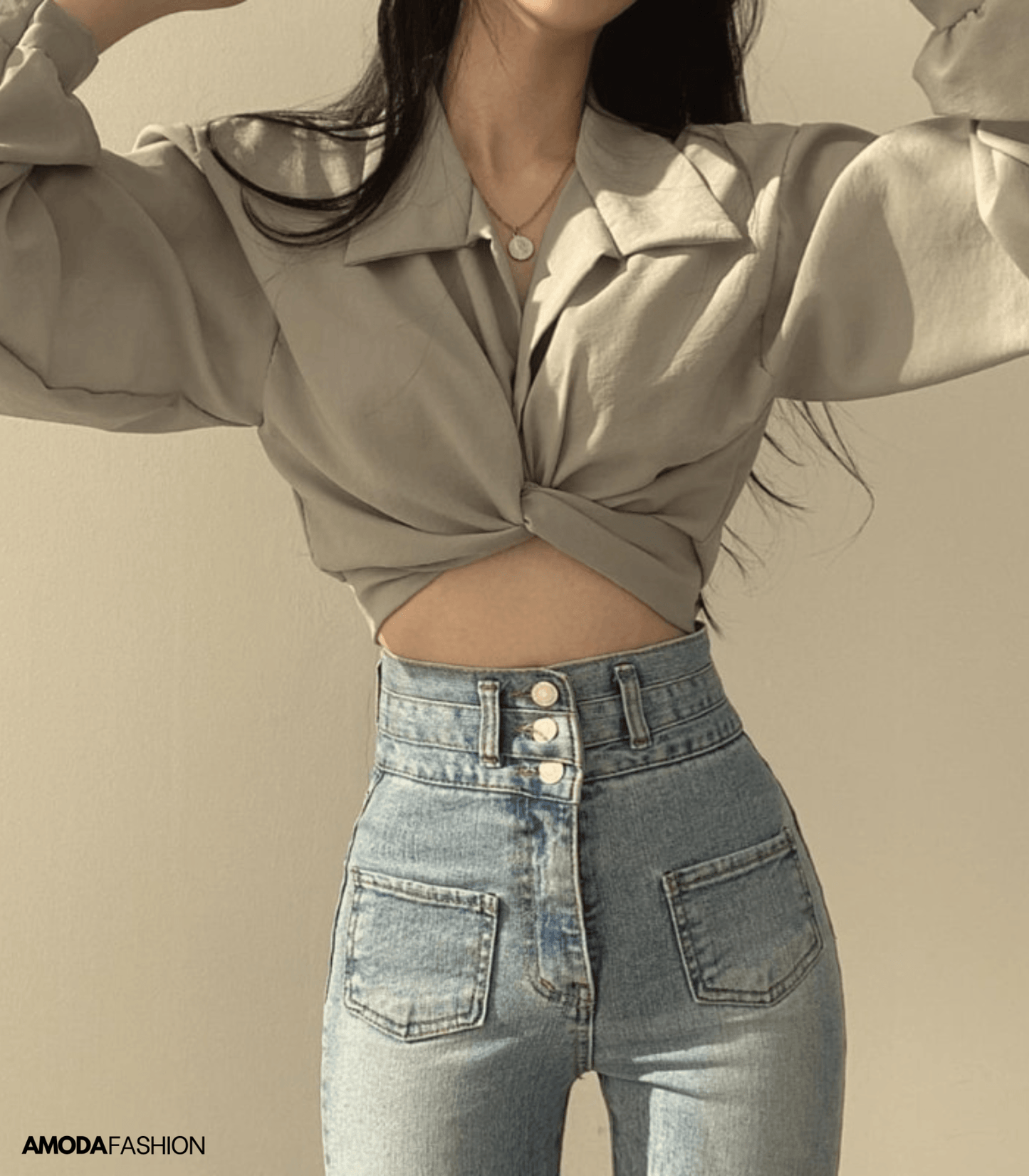 Beautifully Crafted Blouse in a Classic Style