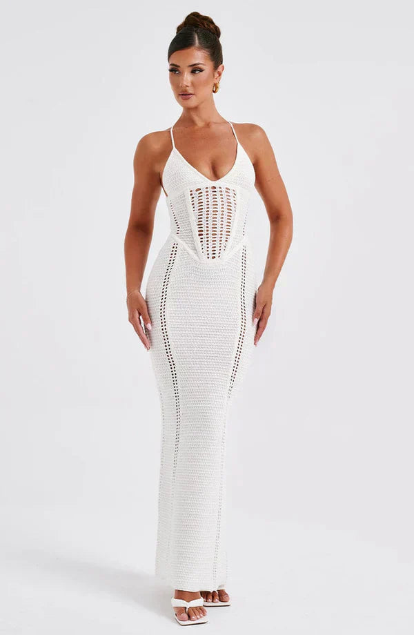 Beautifully Crafted Dress in a Classic Style