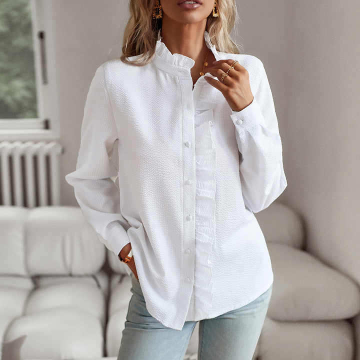 Classic Vintage Shirt with a Flattering Fit