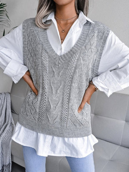 Effortlessly Elegant Sweater with a Timeless Design