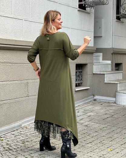 A Vintage Style Dress with Delicate Timeless Details