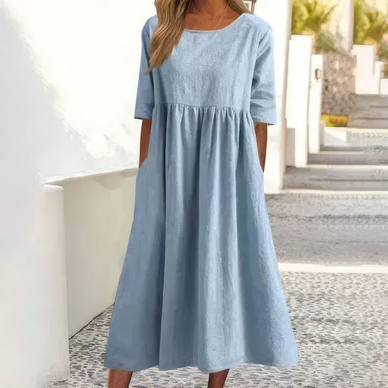 Effortlessly Elegant Dress with a Timeless Design