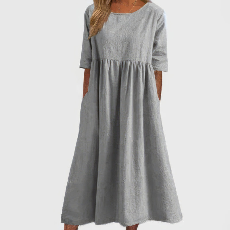 Effortlessly Elegant Dress with a Timeless Design