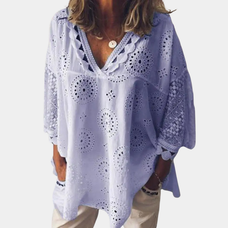 Well Tailored Blouse with a Graceful Silhouette