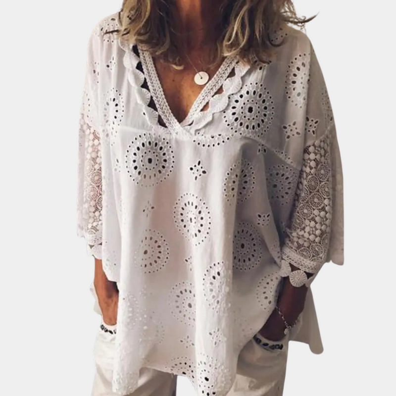 Well Tailored Blouse with a Graceful Silhouette