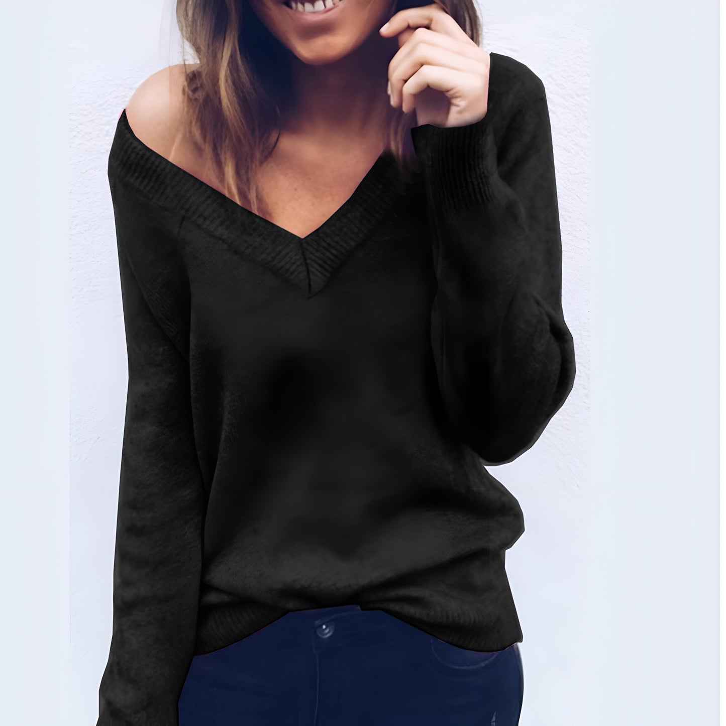 Effortlessly Elegant Sweater with a Timeless Design