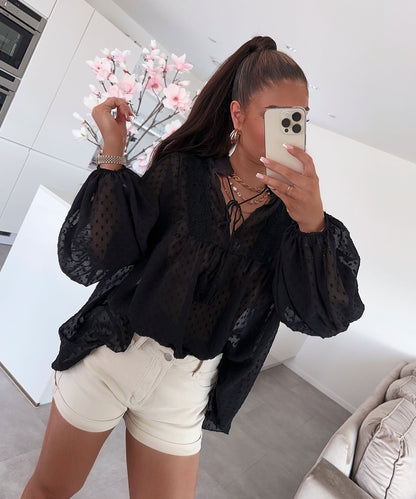 Polished Blouse with an Effortless Classic Look