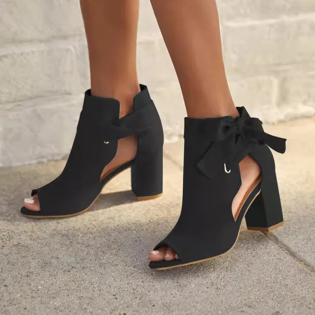 Graceful Orthopedic Shoes for Modern Look