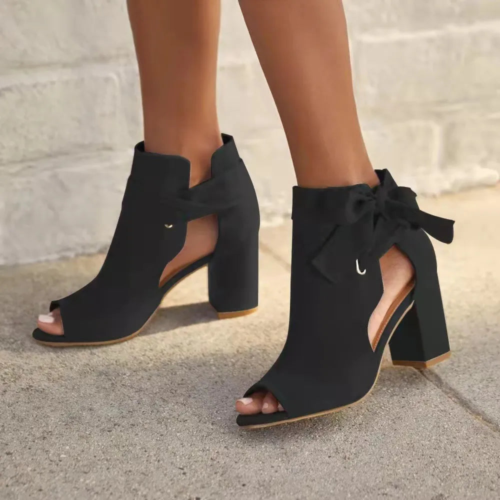 Graceful Orthopedic Shoes for Modern Look